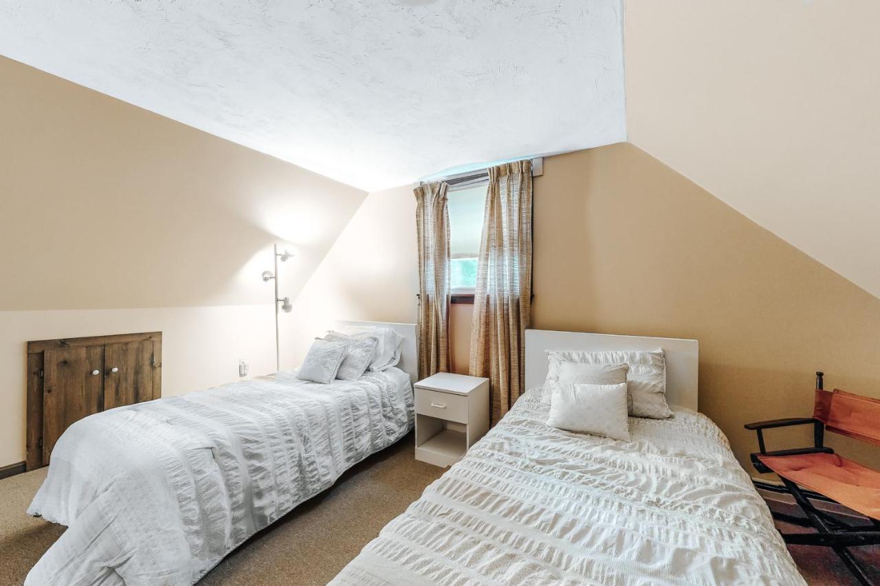 Lake Shore Living Falmouth Esterno foto